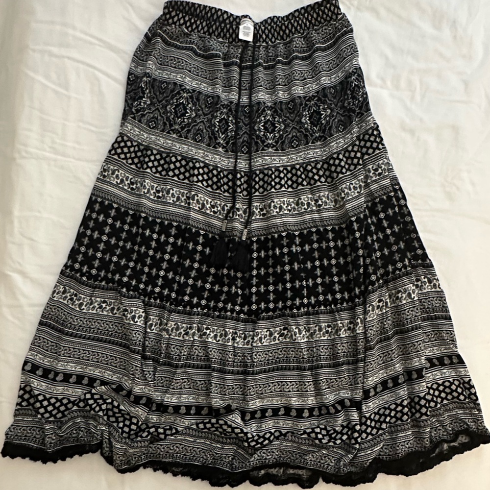 Westport Monochrome Patterned Midi Skirt